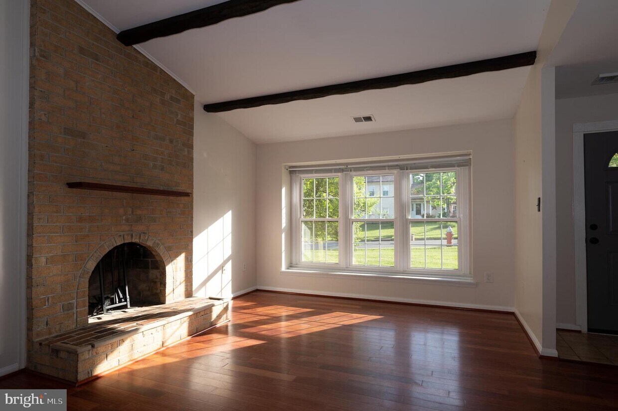 12722 Taustin Ln, Herndon, VA 20170 House for Rent in Herndon, VA