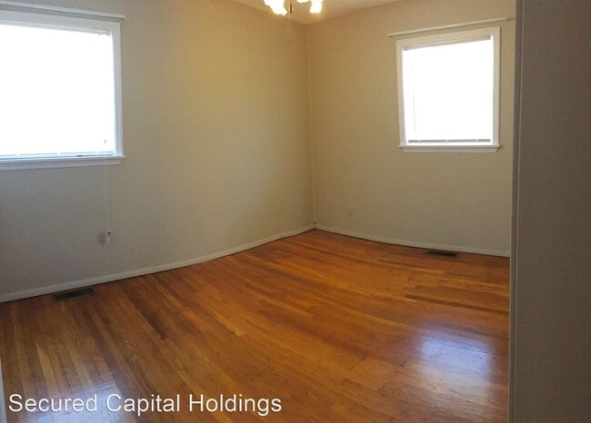 Building Photo - 3 br, 1 bath House - 2649 E. Dorothy