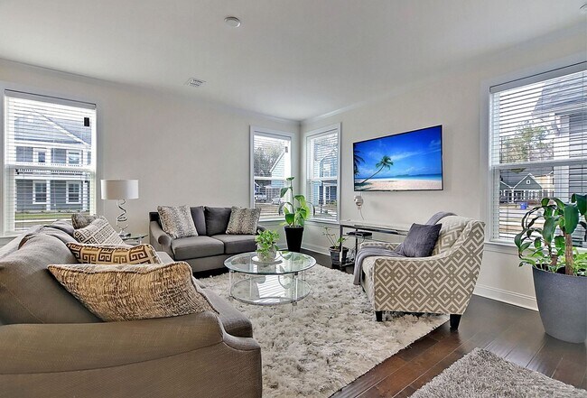 Building Photo - 3/2.5 home in the desirable neighborhood of Boltons Landing in West Ashley!