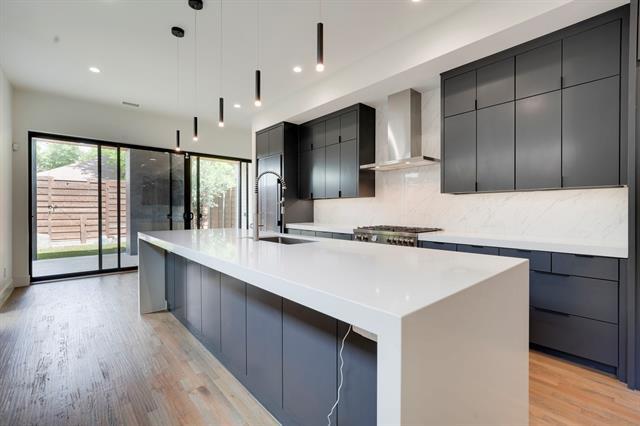 Foto del edificio - 5627 Matalee Ave