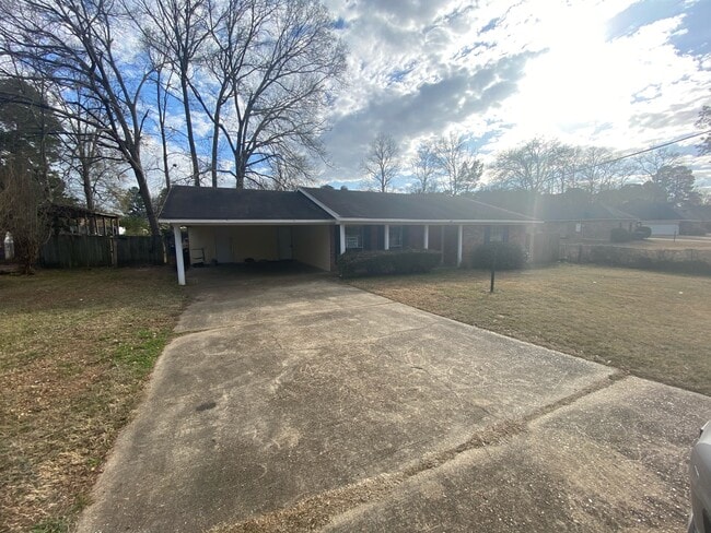 Building Photo - 9541 Baird Rd