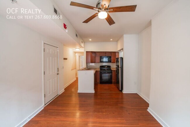 Foto del edificio - 1431 Lombard-Beautiful Apt-Private Yard-Fi...