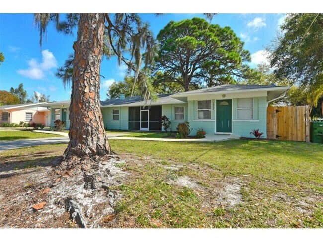Foto del edificio - 3904 Sarasota Ave