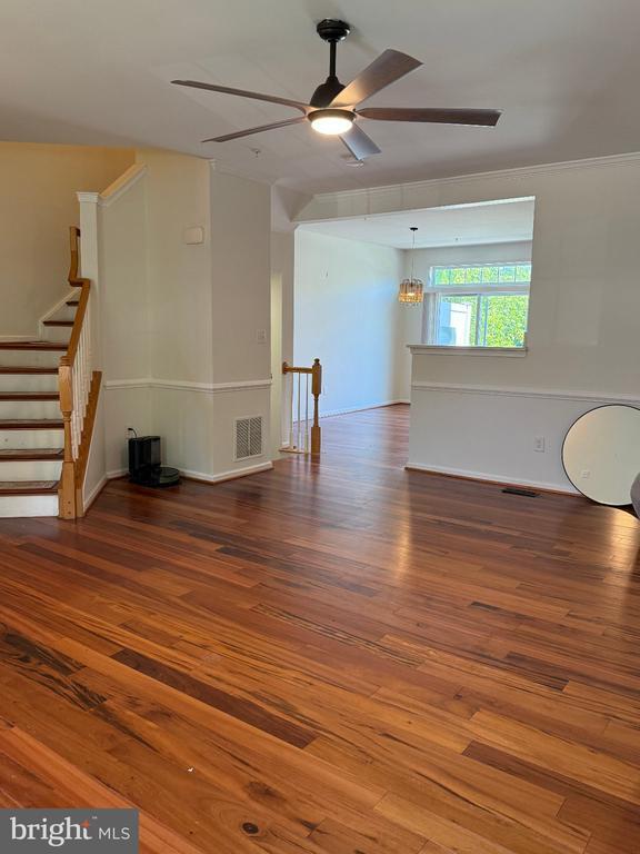 Foto del edificio - 7581 Taunton Ct