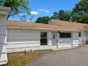 Building Photo - 36 Burr Rd