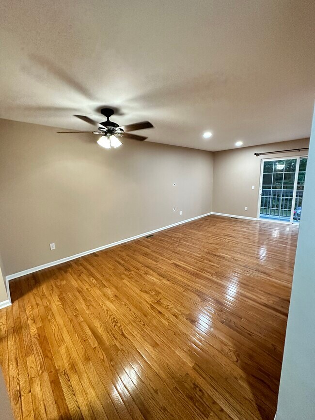 Foto del edificio - 3138 Promenade Cir