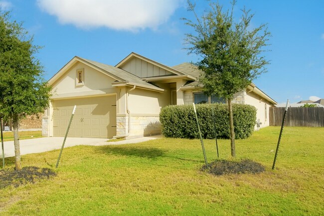 Foto del edificio - 6032 Genova Pl