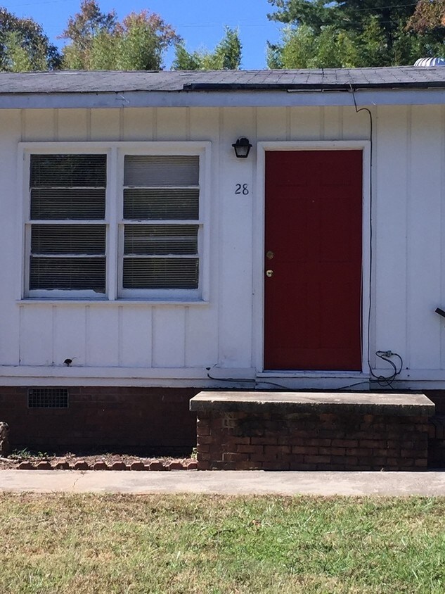 Primary Photo - 200 Stewart Dr