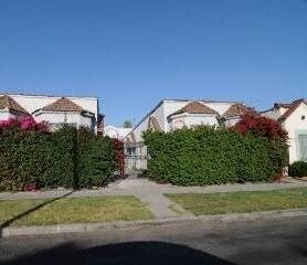 Primary Photo - 2614 West Blvd