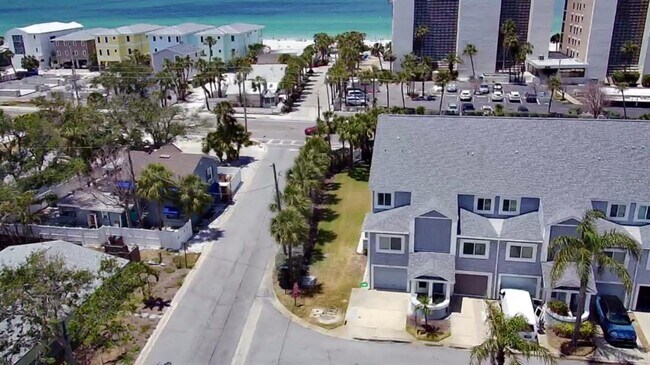 Foto del edificio - 900 Harbour House Dr