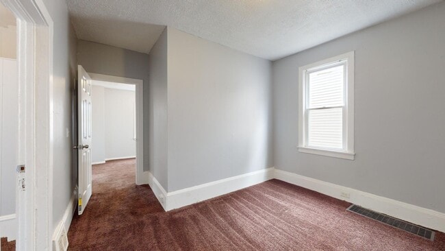Building Photo - 3332 Walton Ave