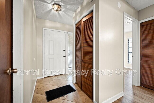 Foto del edificio - 3956 Hollows Dr