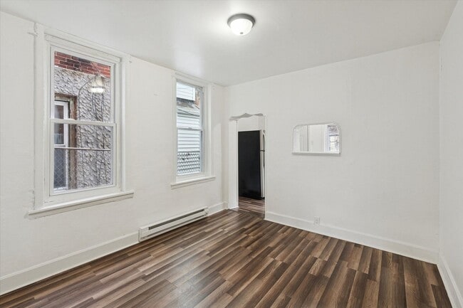 Foto del edificio - 3 Bedroom House North Philly- Will Accept 2 Bedroom Vouchers!