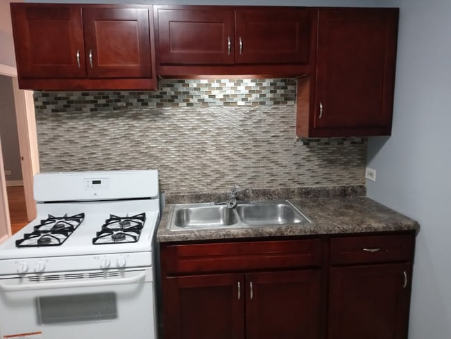 Foto del edificio - 353 E Kensington Ave