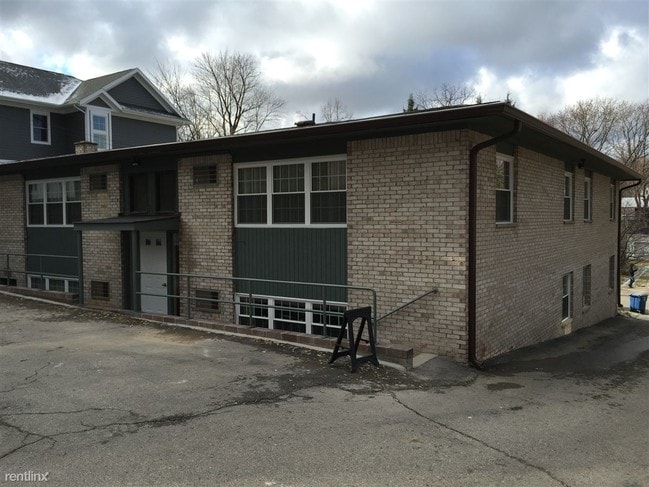 Building Photo - 512 N Ashley St