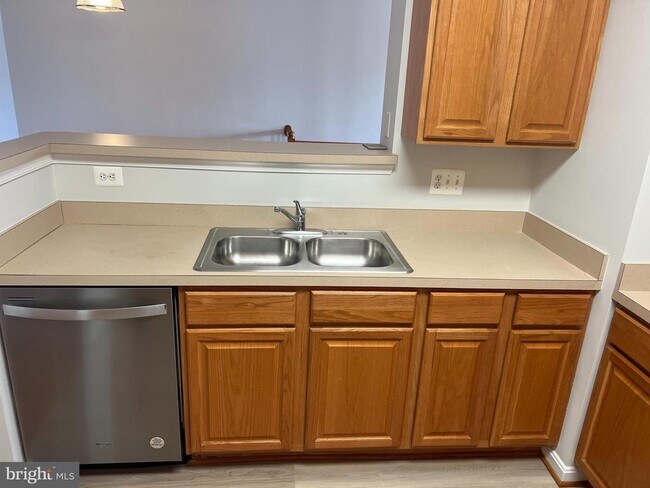 Foto del edificio - 12953 Slateford Ln