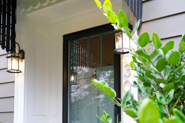 Foto del edificio - Charming 3 Bedroom, 2 Bath Home in Prime Greenville Location!