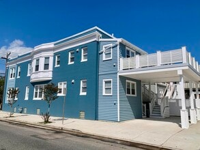 Building Photo - 6624 Ventnor Ave