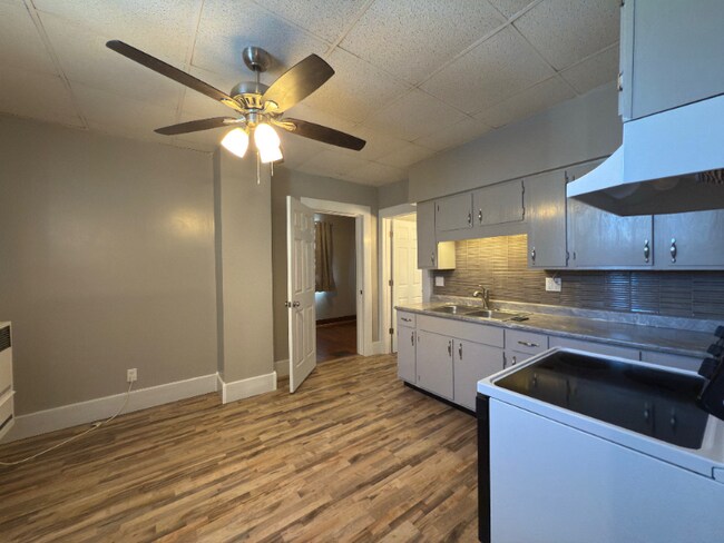 Foto del edificio - 339 W North St