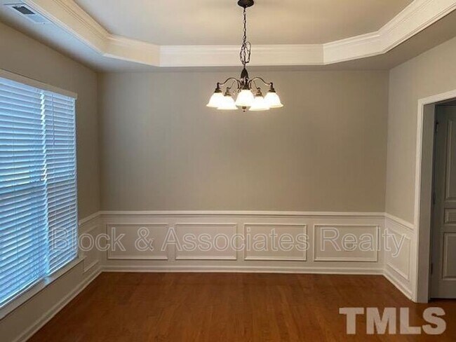 Building Photo - 311 Euphoria Cir