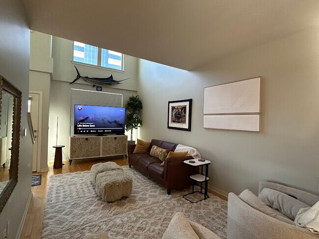 Foto del edificio - 4577 Madison Ave