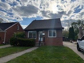 Building Photo - 7709 Grayfield St