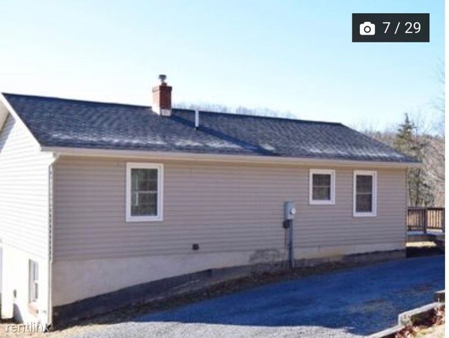 Building Photo - 3 br, 1 bath House - 3348 Swover Creek Rd