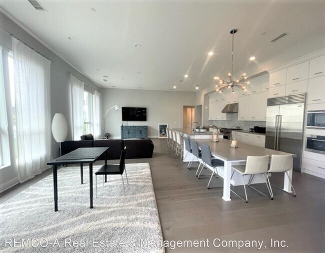Building Photo - 3 br, 2.5 bath House - 12776 Aurora Place, #3