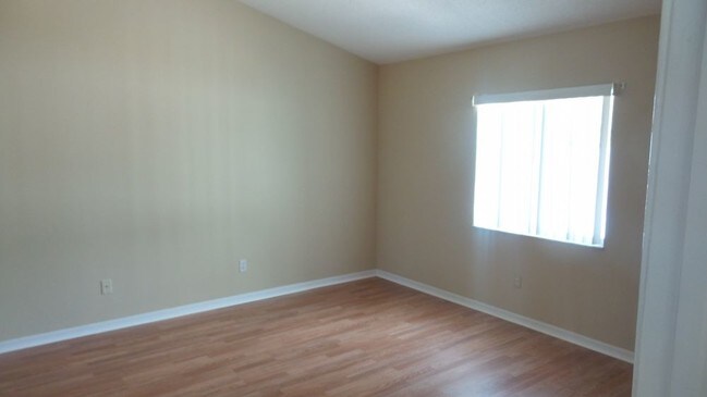 Building Photo - 1168 Southwinds Dr