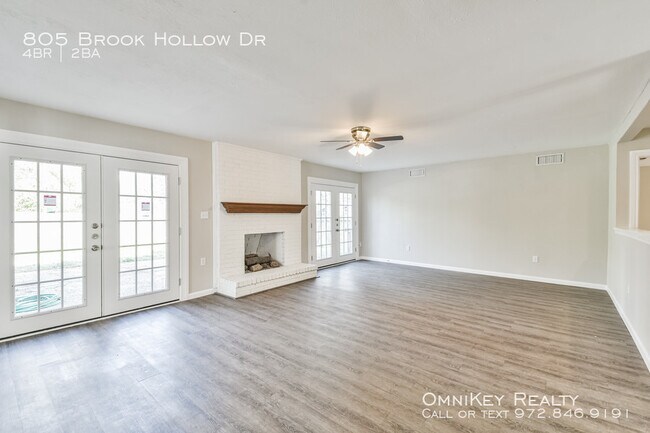 Building Photo - 805 Brook Hollow Dr