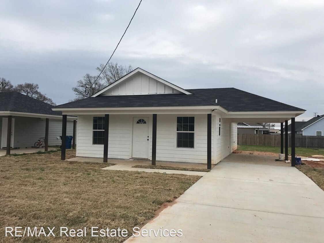 3 br, 1 bath House 310 Caddo House for Rent in Benton, LA