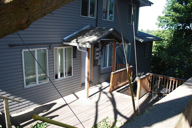 Foto del edificio - 725 NE Maple Street