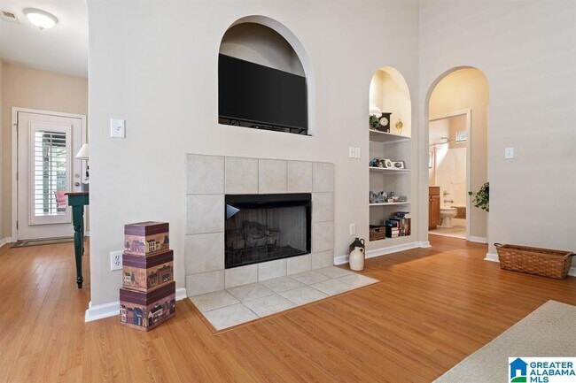 Foto del edificio - 5258 Cottage Ln