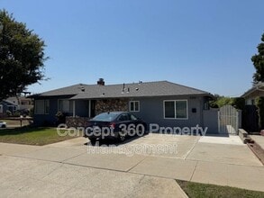 Building Photo - 5300 Glasgow Ct