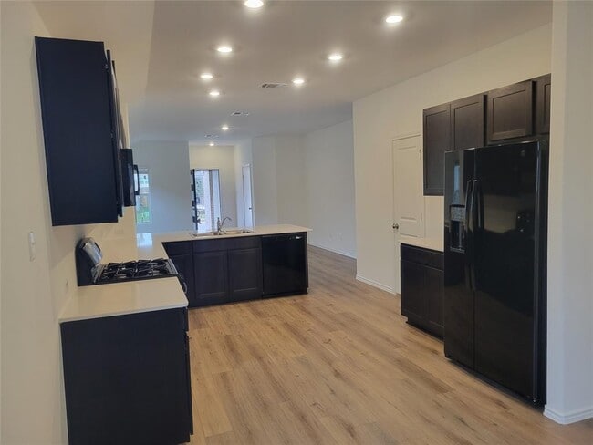 Building Photo - 319 Canley Lp