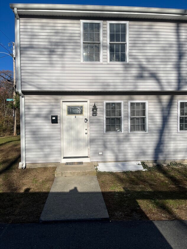 Foto principal - 55 Ridgeway Ave