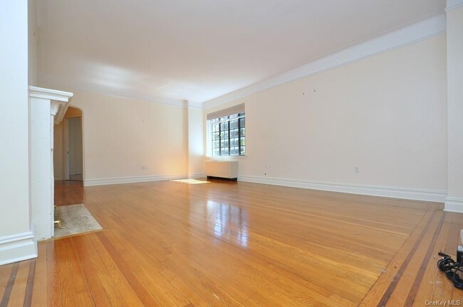 Foto del edificio - 155 Garth Rd