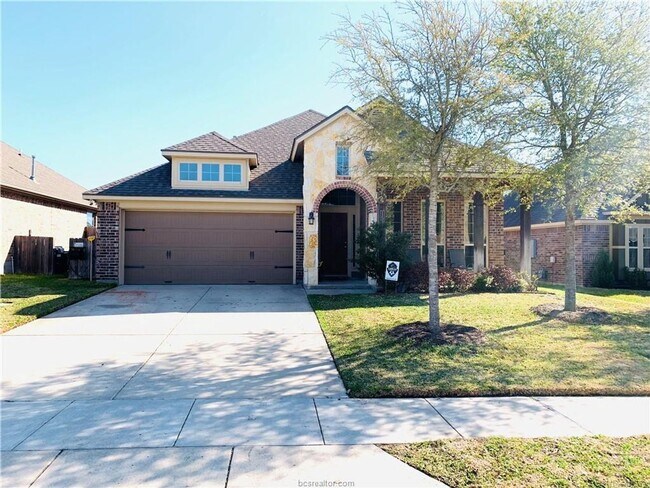 Foto del edificio - August Pre-Lease! 3/2 in highly desirable ...