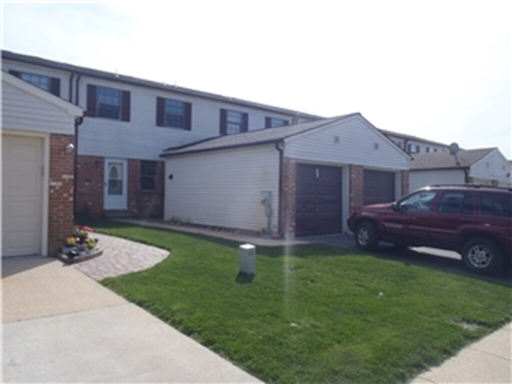 424 Shai Cir, Bear, DE 19701 Townhome Rentals in Bear DE