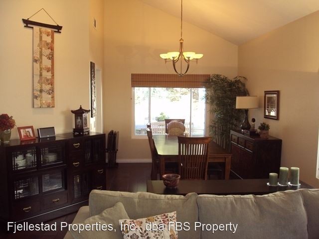 Foto del edificio - 4 br, 2.5 bath House - 10060 Branford Road