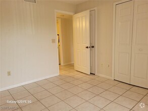 Building Photo - 4019 SE 20th Pl