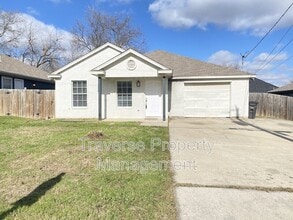 Building Photo - 5125 Sunshine Dr