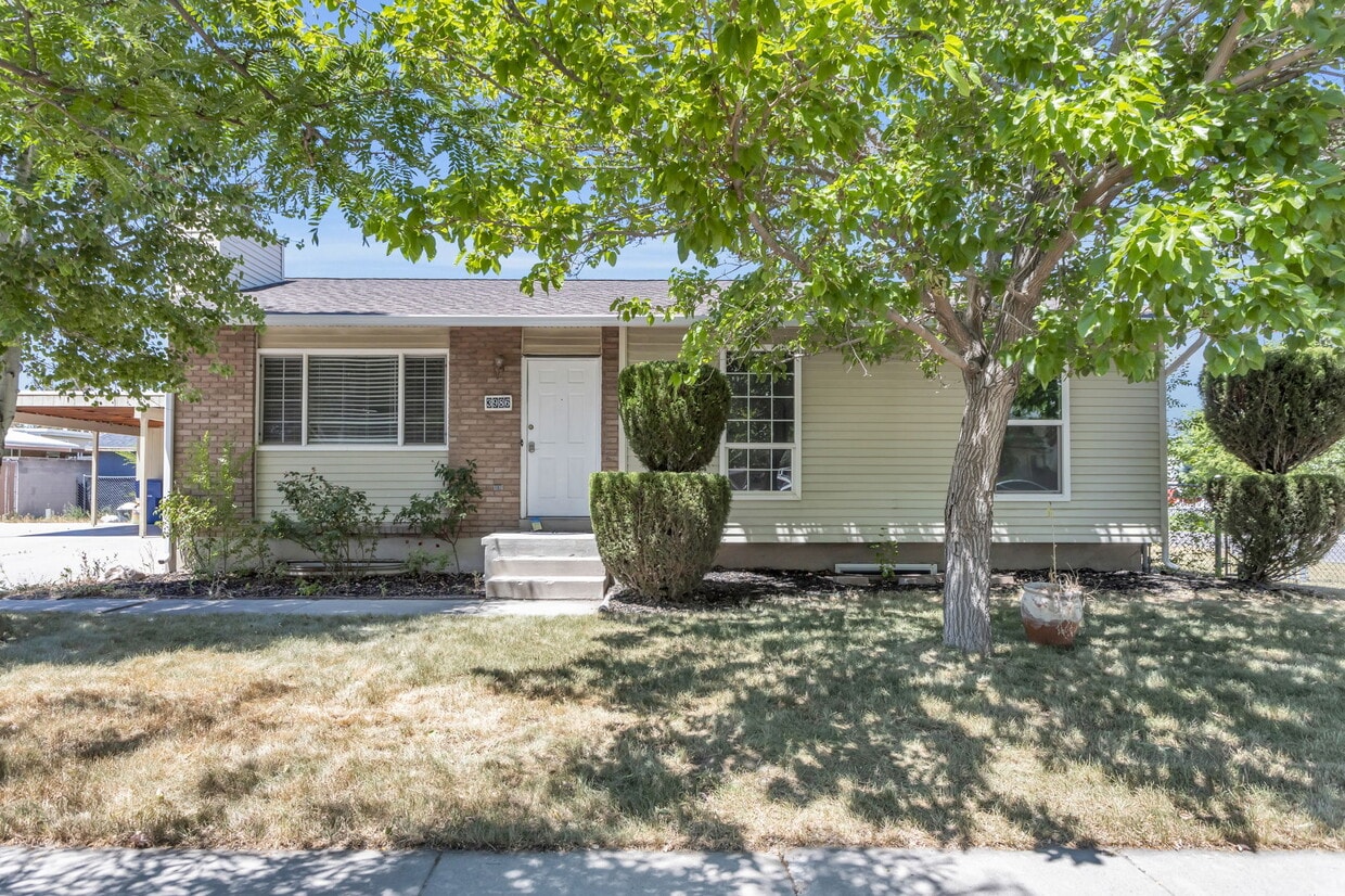 3986 W Rivendell Rd, Taylorsville, UT 84129 House Rental in