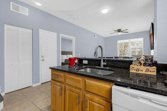 Foto del edificio - 4013 Venetian Bay Dr