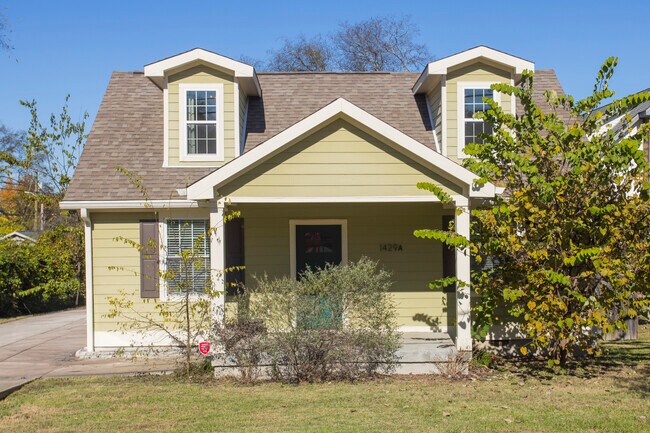 Foto del edificio - 1429 Litton Ave