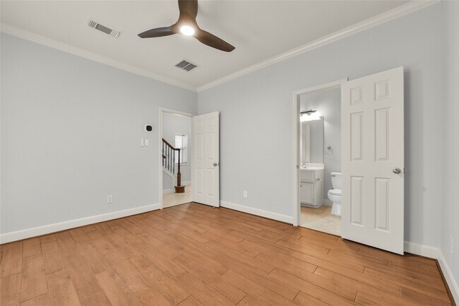 Foto del edificio - 1607 W Dallas St