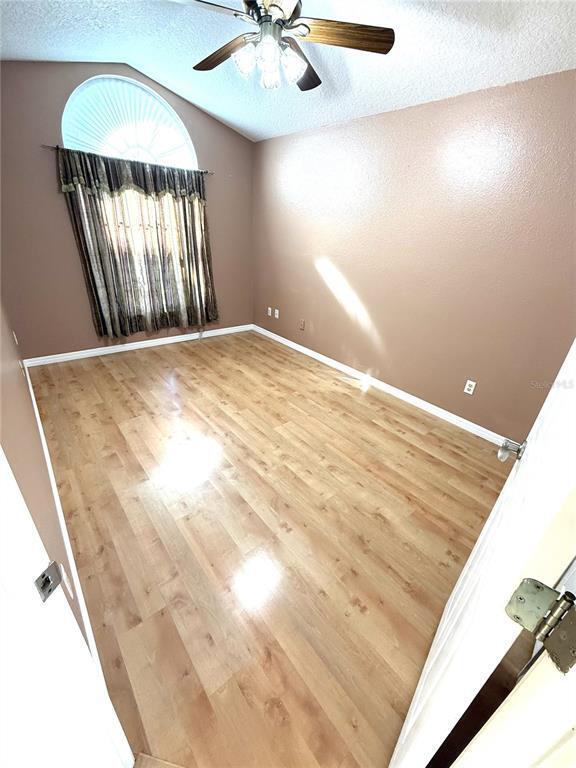 Foto del edificio - 9217 Valencia Palms Dr