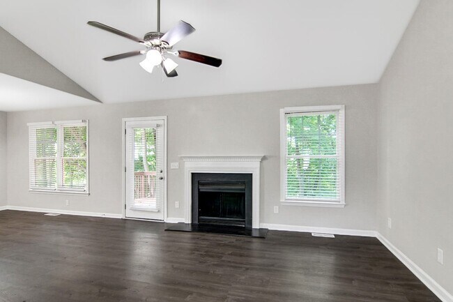 Building Photo - 5601 Rudolph Ct