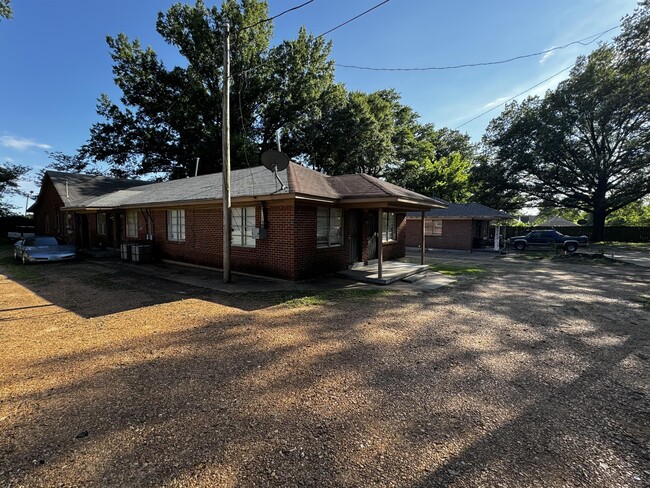 Photo - 1379 Ferguson Rd Apartment