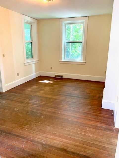dining room - original hardwood floors - 183 Main St